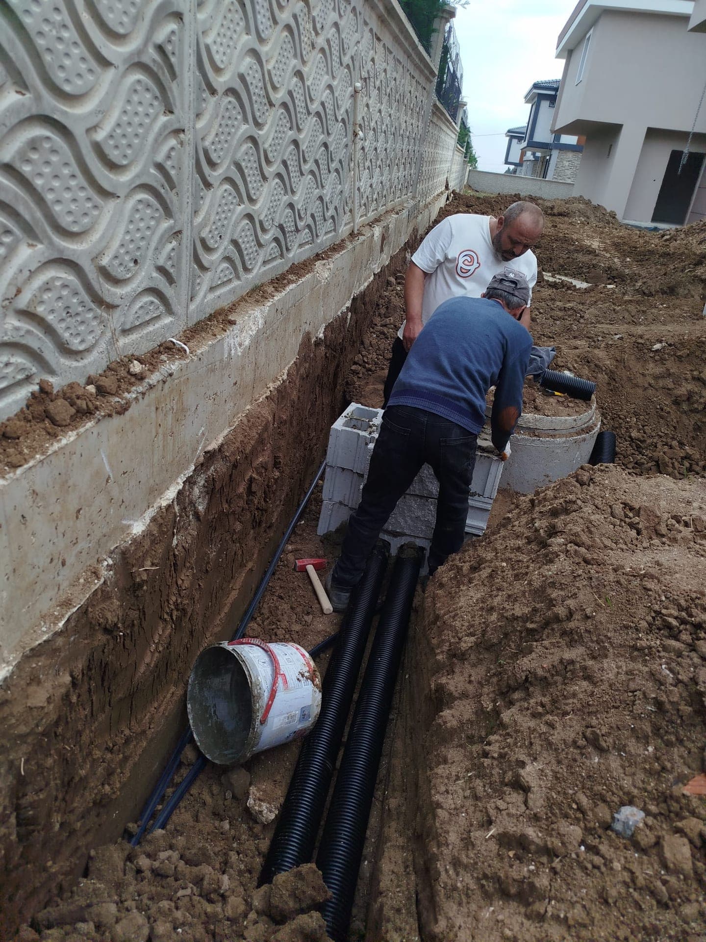 Ünal Altyapı — JCB ile altyapı kanal kazısı